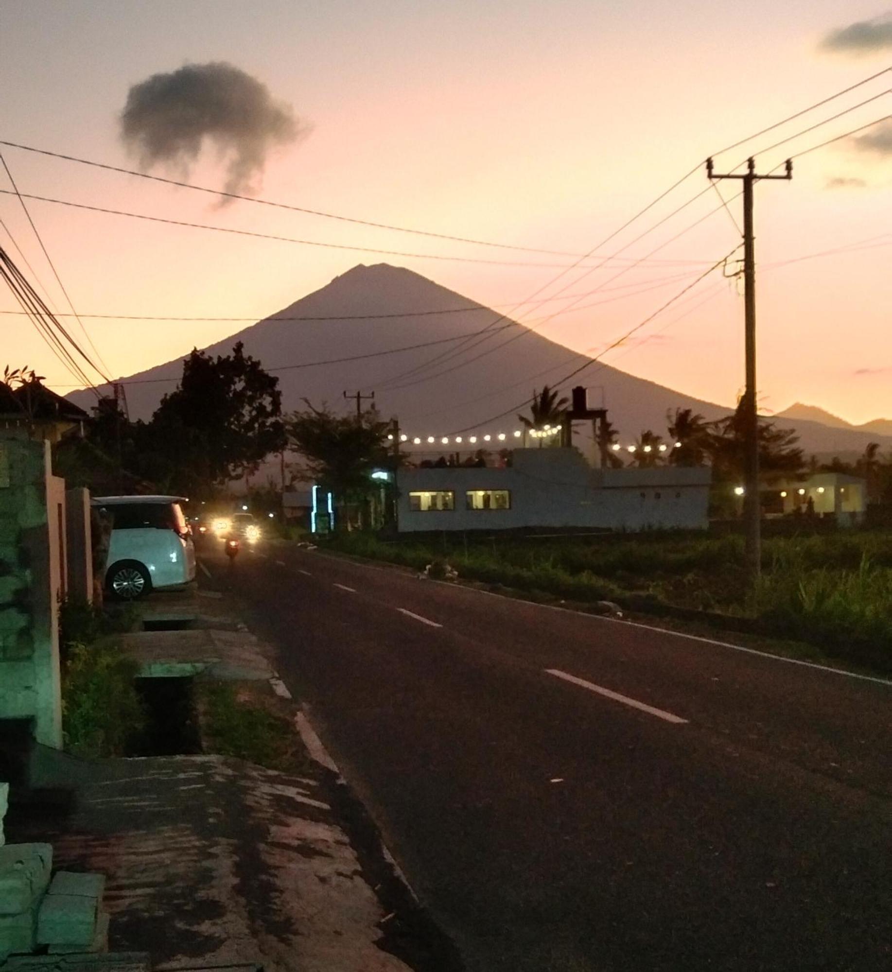 Mesari Homestay & Warung Amed Extérieur photo